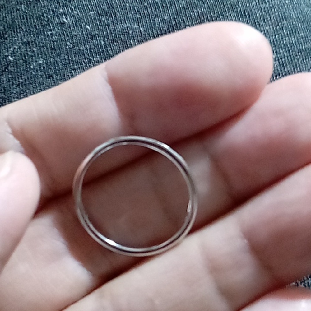 925 Sterling Silver Stackable Ring - Picture 4 of 4